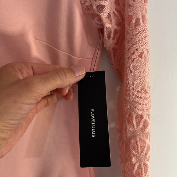NWT Lulu's long lace sleeve dress - Picture 12 of 12